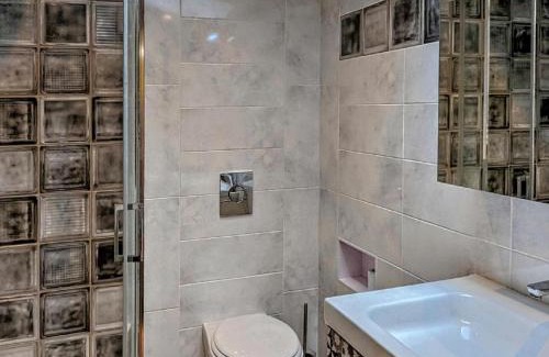 Froideterre House | Grande Maison Familiale Rénovée à Froideterre - FR-1-583-374