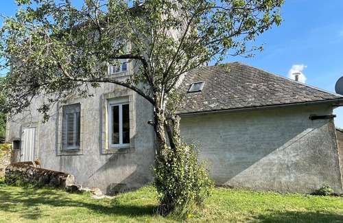 Riom-es-Montagnes House | Grande Maison au Cœur de Calme et de la Verdure du Cantal