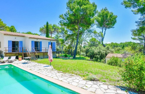 Venelles Villa | Grande Villa avec piscine proche Aix et Luberon