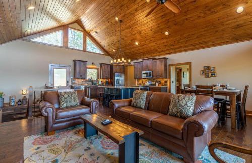 Lenoir House | Grandfather Vistas