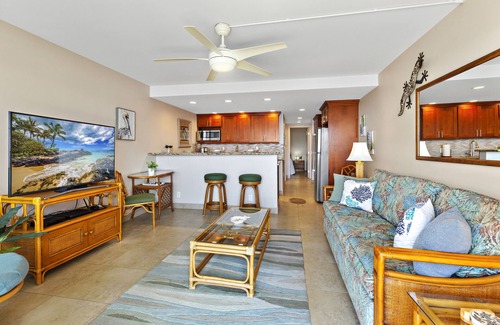 Maalaea Condo | Grandiose ocean views with a renovated kitchen