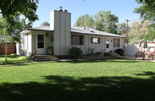 Buena Vista House | Grandma & Grandpa's House, Come Enjoy the Mountains STR - 136