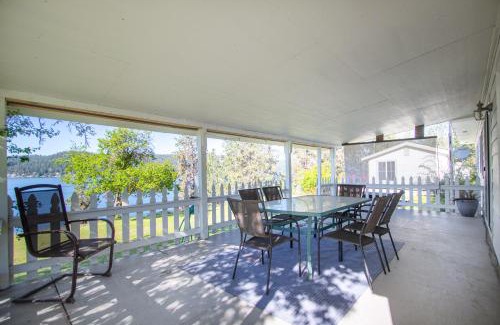 Harrison House | Grandma's Cabin at Harlow Point