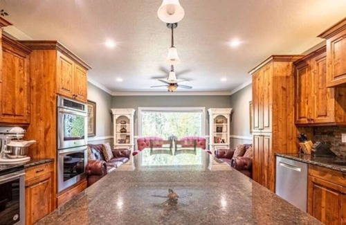 Donnelly House | Grandpa's Home By The Lake