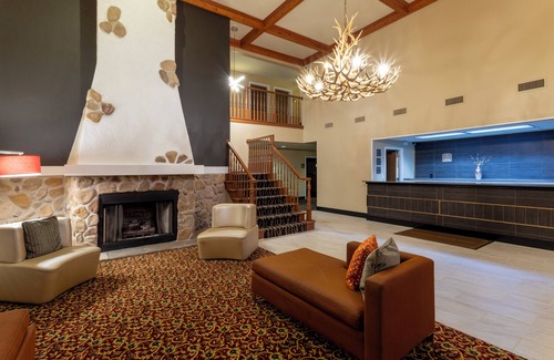 Waunakee Hotel | GrandStay Hotel & Suites - Waunakee