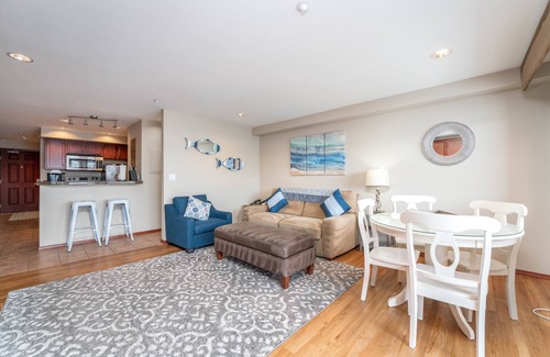 Chelan Condo | Grandview 624 Waterfront condo on Lake Chelan