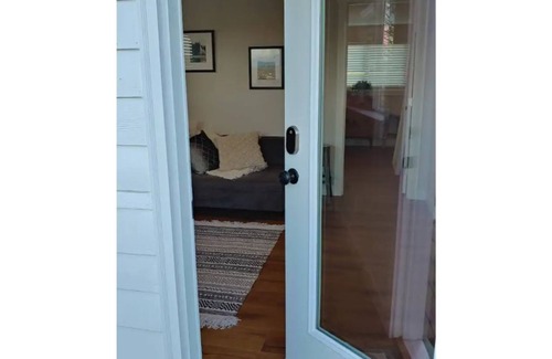 Gig Harbor Apartment | Grandview Guest Suite Downtown Gig Harbor