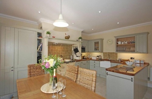 Alnmouth Cottage | GRANGE COTTAGE, pet friendly, country holiday cottage in Alnmouth