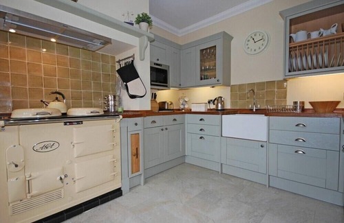 Alnmouth Cottage | GRANGE COTTAGE, pet friendly, country holiday cottage in Alnmouth