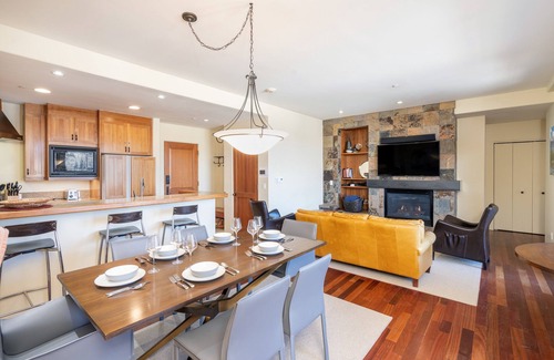 Mountain Village Condo | GRANITA 303- Gorgeous Views, Ski in/Ski out, Access to it All!