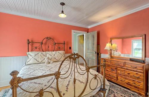 Bryson City House | Grannys Cabin Restored 1915 Fireplace & Clawfoot Tub near Smoky Mountains