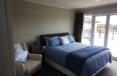 Cambridge Bed & Breakfast | Grasslands Bed & Breakfast