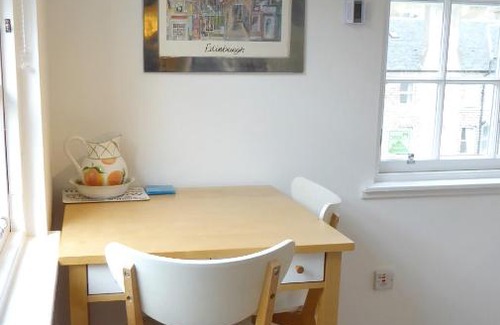 Old Town Apartment | Grassmarket Studio - Websters Land