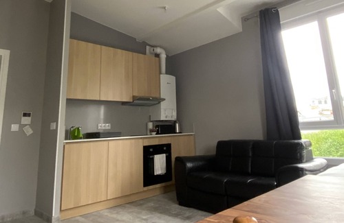 Aulnay-sous-Bois Apartment | GRAY FAMILY STUDIO N°1
