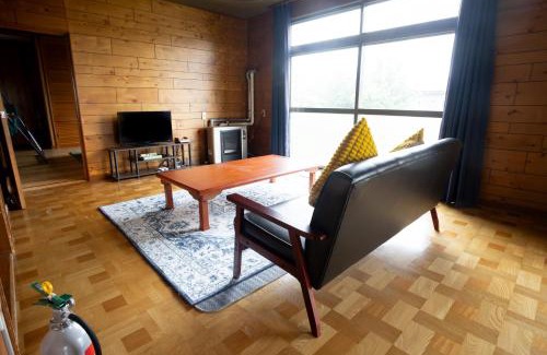 Toya House | Gray House Toya