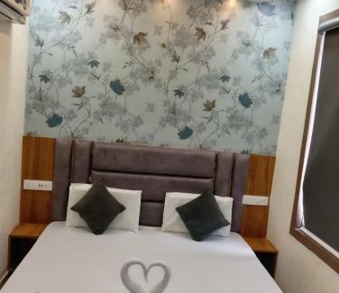Amritsar Bed & Breakfast | Gray Stone- Two mints by walk From Golden Temple