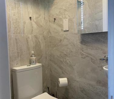 King's Cross House | Grays Inn Road - Room 6