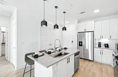 Fort Worth Condo | Grayson 12095 Luxury Living DT Fort Worth 2B2B