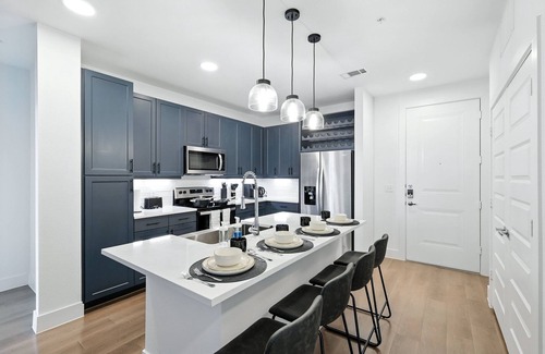 Fort Worth Condo | Grayson 13043 Luxury Living DT Fort Worth 2B2B