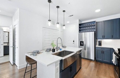 Fort Worth Condo | Grayson 13044 Luxury Living DT Fort Worth 2B2B