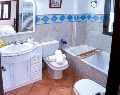Grazalema House | Grazalema- Casita Panorama - Fantastic views- Clima, Wi-Fi and Private Parking optional