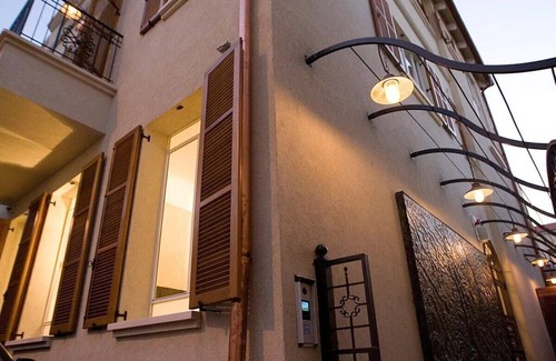 Neve Tzedek Apartment | Great 1BR Apartment Best Rooftop in Tel Aviv