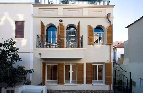 Neve Tzedek Apartment | Great 1BR Apartment Best Rooftop in Tel Aviv