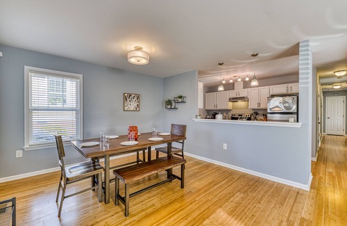 Downtown House | Great 4 Bedroom Bungalow- 1.5 miles to Downtown Raleigh