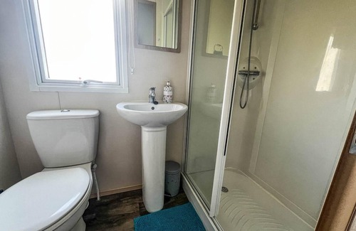 Winestead House | Great 8 berth caravan at Sand le Mere in Yorkshire ref 71001I