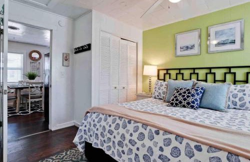 Englewood House | Great After Milton -pool & Waterfall! Beach! Im
