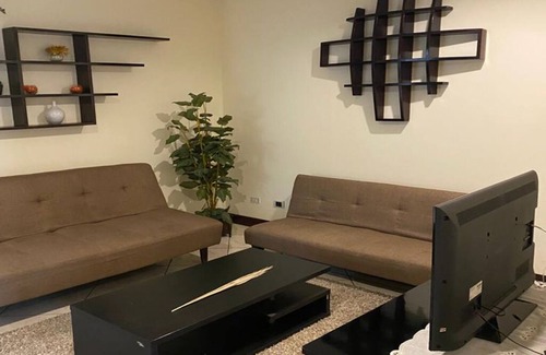 Zona 10 Apartment | Great apartment on lower level zone 10 walking distance from shops & restaurants
