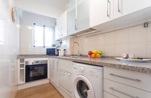 El Arenal Apartment | Great Apartment in the Vibrant El Arenal Quarter. Velarde