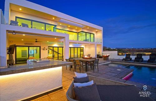 La Paz House | Great Bay Views Infinity Pool BBQ Walk to Beach