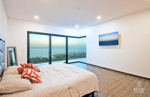 La Paz House | Great Bay Views Infinity Pool BBQ Walk to Beach
