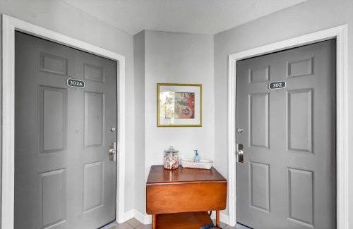 St. Simons Island House | Great Blue Heron
