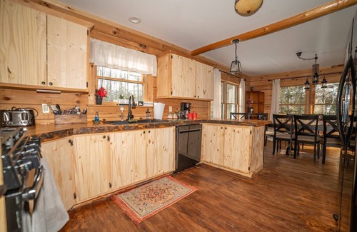 Jackson House | Great Cabin in the country with hot tub