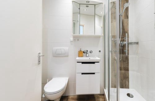 Antonsviertel Apartment | GREAT CITY VIEW I 26 FLOOR I NETFLIX and BOXSPRINGBED