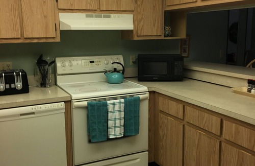 Port Charlotte Condo | Great Condo in a Relaxing 55 Plus Community