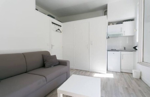 Centre-ville Apartment | Great cosy studio minutes away from the metro!
