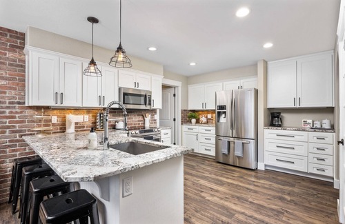McMinnville House | Great Deals on Summer Stays!
