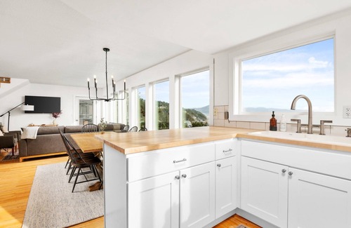 Oceanside House | Great Deals on Summer Stays!