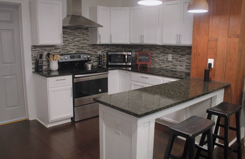 Eastside Promise Neighborhood House | Great Downtown Location! Riverwalk, Pearl, Southtown, Alamodome all close!