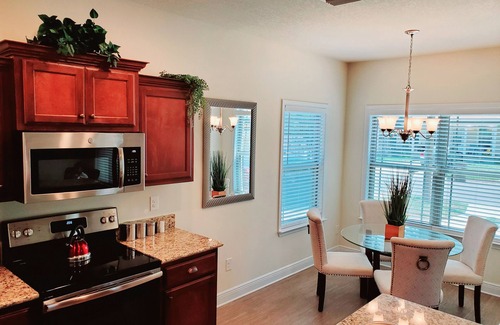 South Pensacola Cottage | Great Downtown Location for Couples & Families