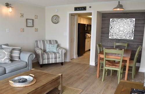Litchfield by the Sea Condo | Great Fall Getaway!
