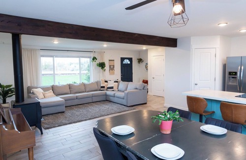 Caldwell House | Great Family Friendly Home near downtown Caldwell