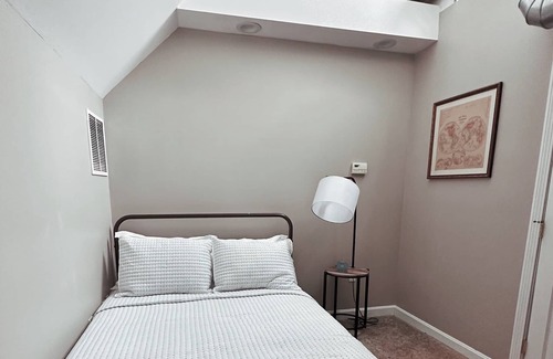 Manchester Apartment | Great for traveling professionals