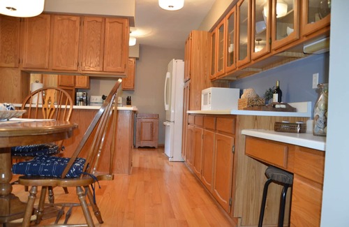Gaylord House | Great getaway for families wanting to golf, ski, boat or hit the trails