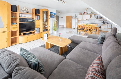 Werdum Apartment | Great holidays guaranteed! Family friendly, directly at the pet park Werdum