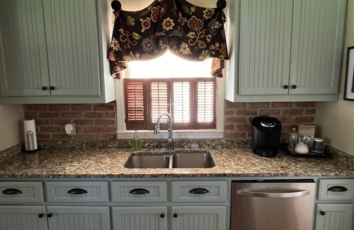 Douglas House | Great home minutes from Downtown Douglas