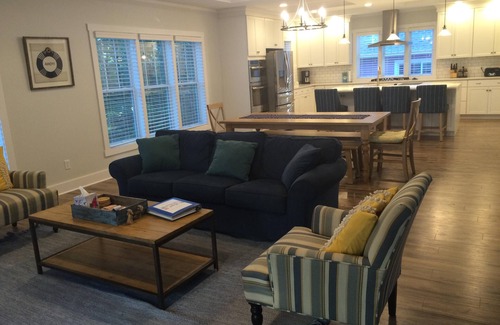 Michigan City House | Great home near the beach. Hot tub & golf cart. July 3-10th 2026 open.